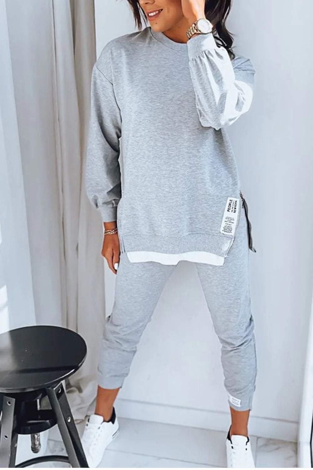 Agatta - comfortable women's sweatshirt and trousers set